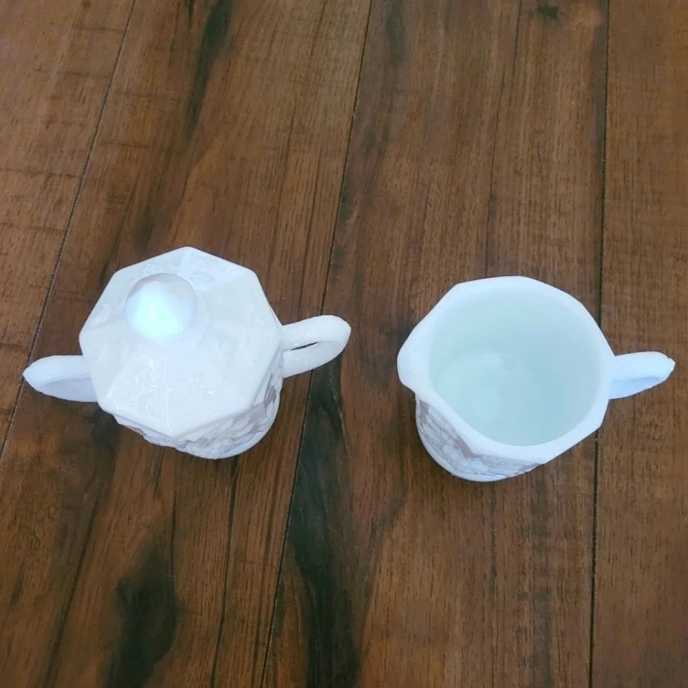 Vintage Westmoreland White Milk Glass‎ Harvest Grape Creamer Sugar Bowl Set 2pc
